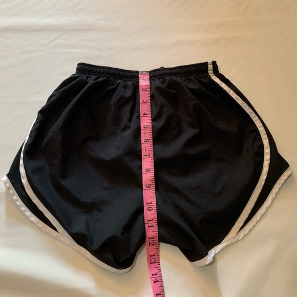 Nike running shorts - Picture 10 of 14